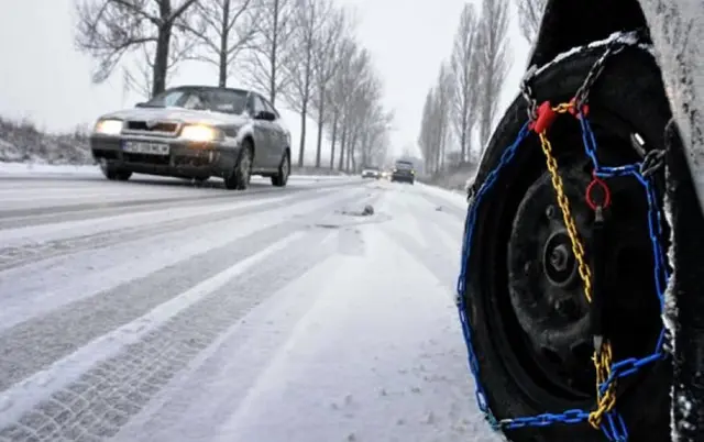 Accesorii pe care trebuie sa le ai in masina iarna