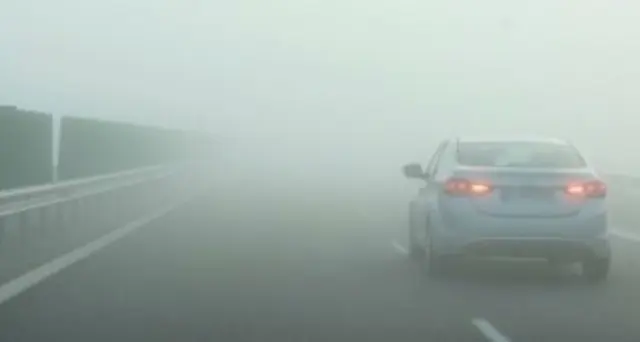 Cum conduci in siguranta pe timp de ceata