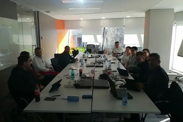 Top Lac Auto Service utilizeaza cele mai noi aplicatii software pentru managementul daunelor auto